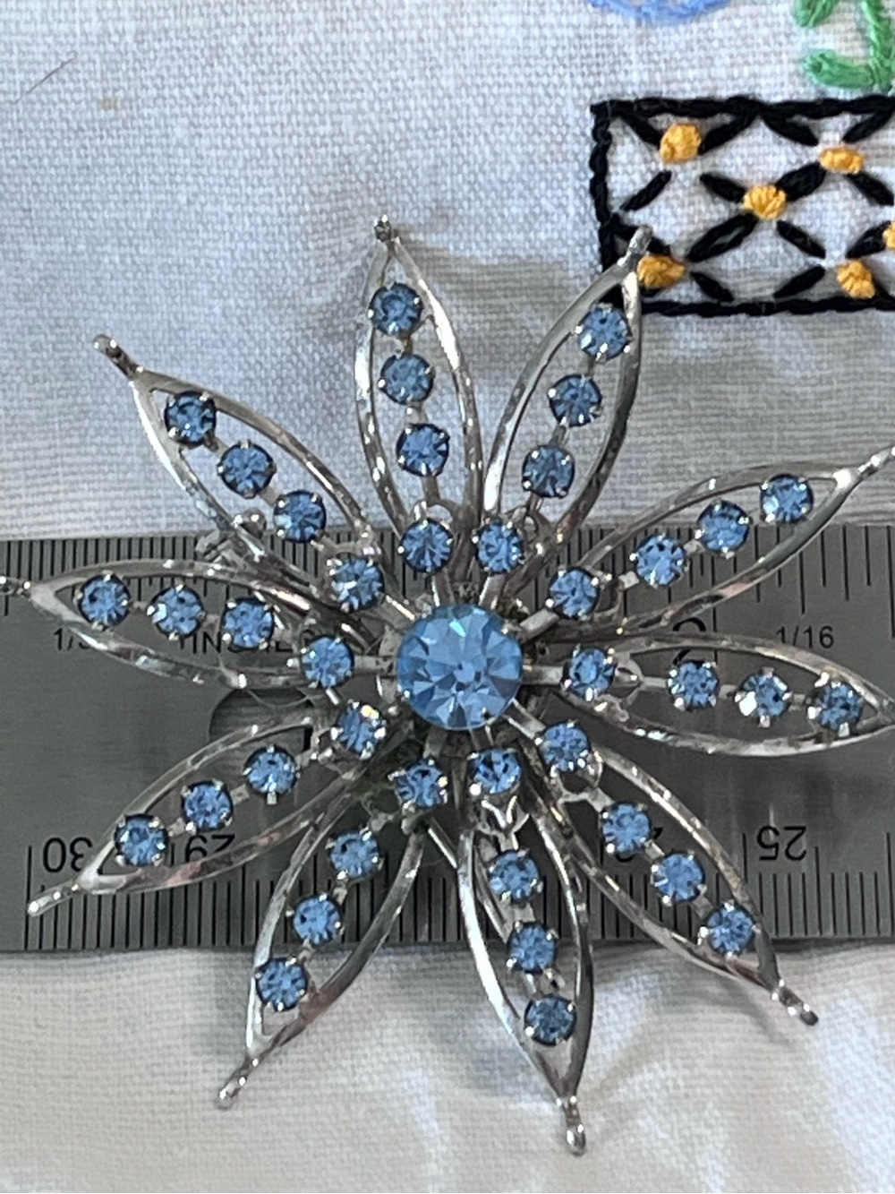 Vintage 4” Blue Rhinestone Starburst Brooch Silver Tone Statement